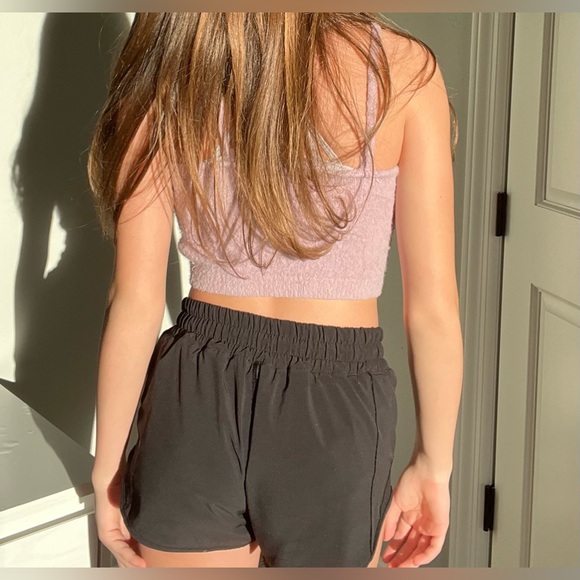 Pink fuzzy tank - Picture 4 of 4